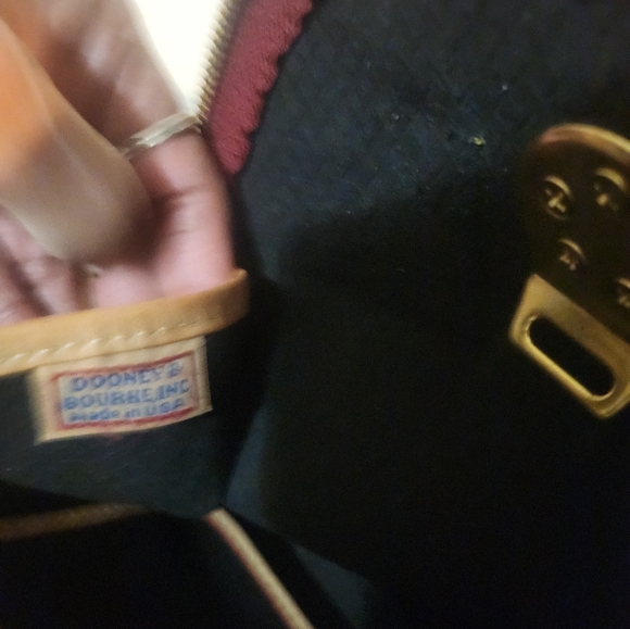 Dooney & Bourke Burgundy Tote EUC - Picture 4 of 16